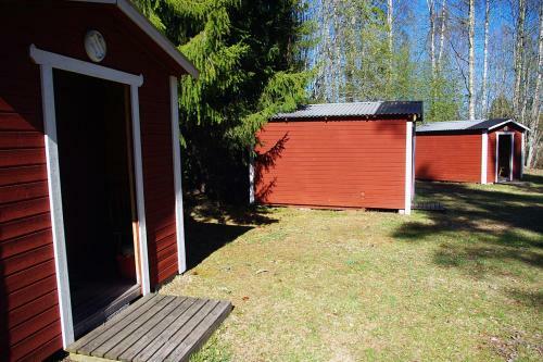 Lits Camping, Stugby Och Kanot