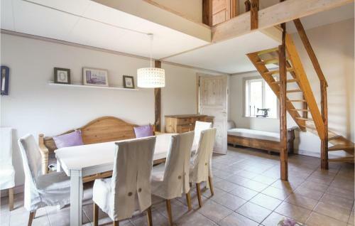 Three-bedroom Holiday Home In Lerdala