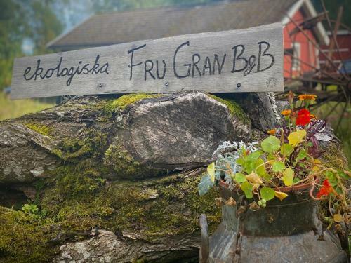 Ekologiska Fru Gran B&B I Tiveden