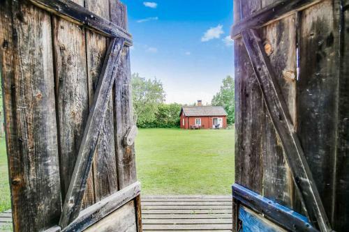 Bull-august G�rd Vandrarhem/hostel