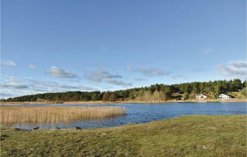 Three-bedroom Holiday Home In Yngsjo