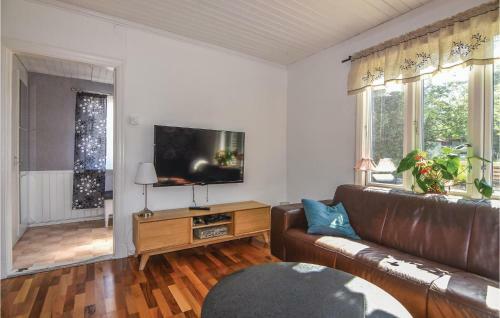 Four-bedroom Holiday Home In Sollbrunn