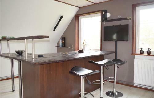 Two-bedroom Holiday Home In Lonashult