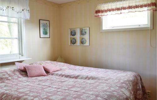 Three-bedroom Holiday Home In Farosund