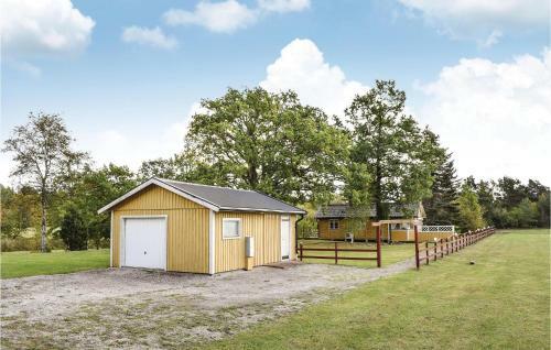 Three-bedroom Holiday Home In Farosund