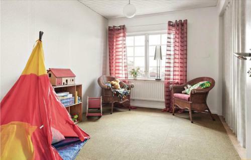Nine-bedroom Holiday Home In Linneryd
