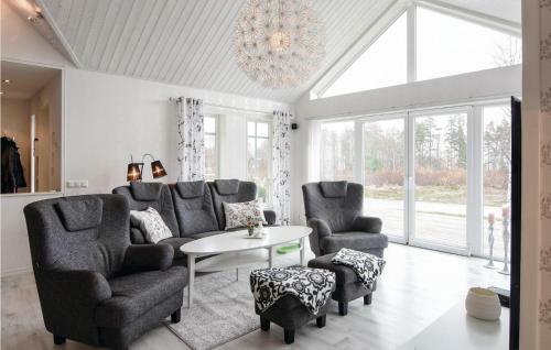 Four-bedroom Holiday Home In Torso