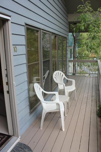Bed & Breakfast Black Bear Manor