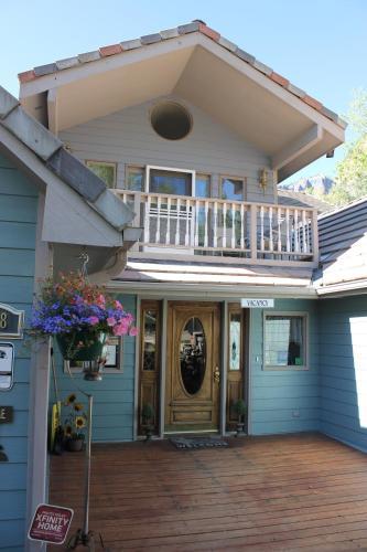 Bed & Breakfast Black Bear Manor
