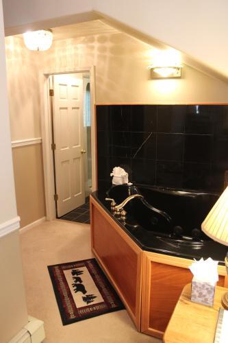 Bed & Breakfast Black Bear Manor