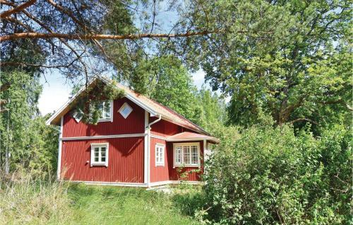 Two-bedroom Holiday Home In Bengtsfors