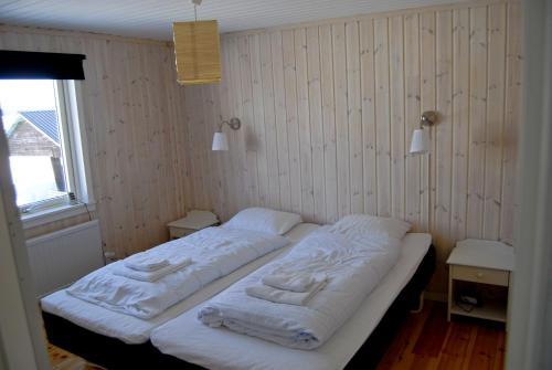 Lakeside House In Lapland