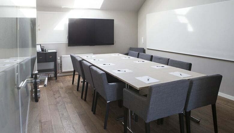 Hotell Bl� Blom