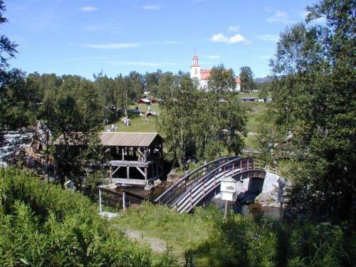 S�rmons Stugby