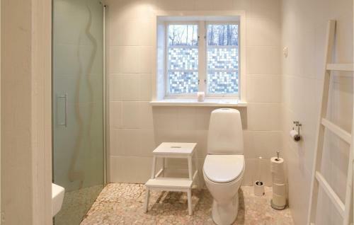 One-bedroom Holiday Home In Ostra Sonnarslov