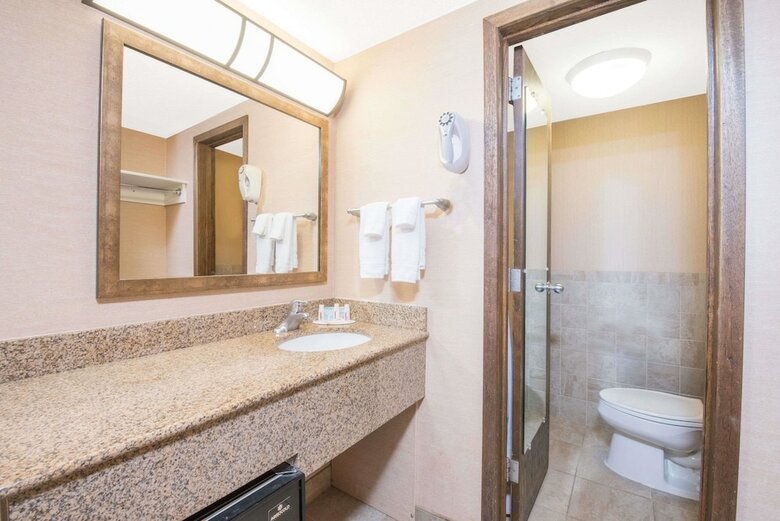 Hotel Days Inn Duluth Lakewalk