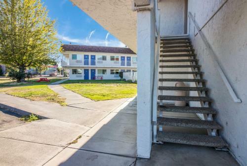 Motel 6 Moses Lake
