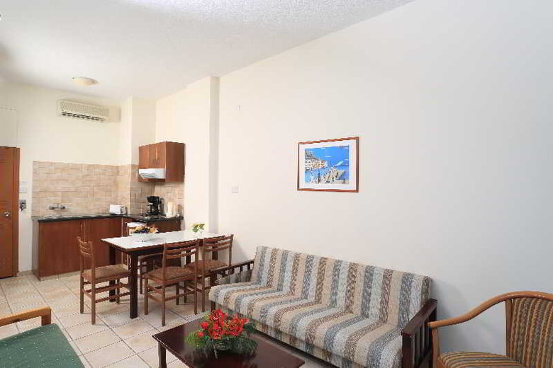 Jacaranda Hotel Apartments