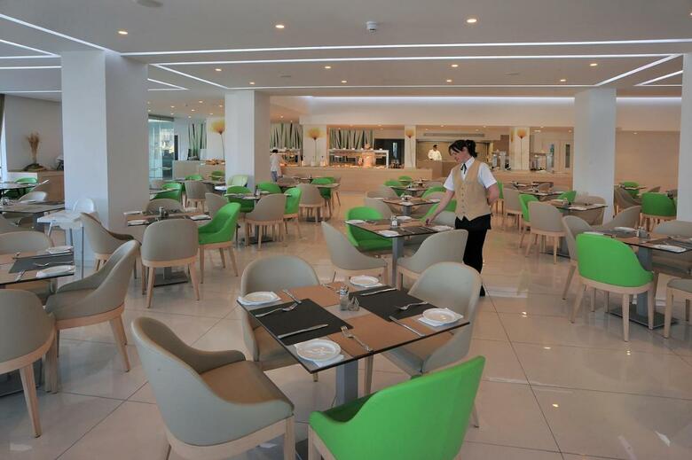 Hotel Nelia Beach