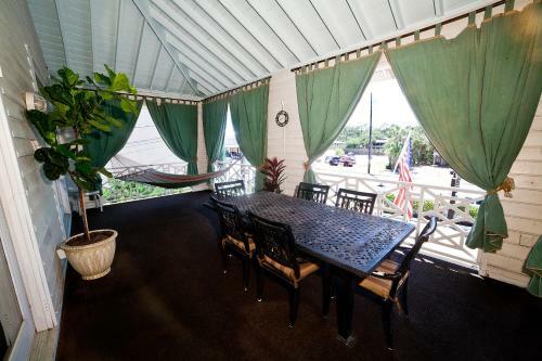 Hostal Desoto Beach Terrace