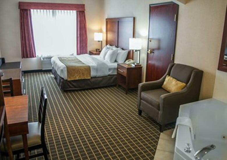 Hotel Comfort Suites Southwest Lakewood