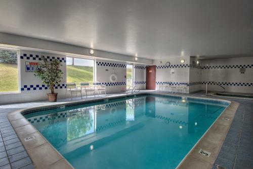 Hotel Baymont Inn & Suites