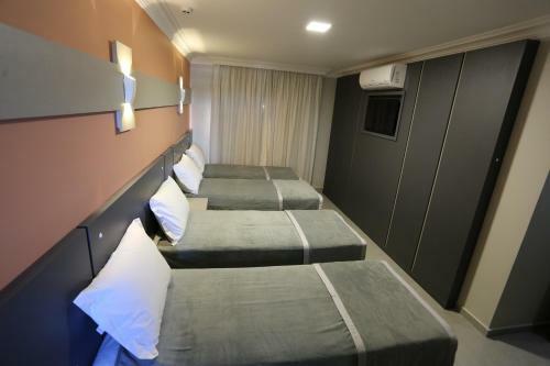 Iap� Hotel