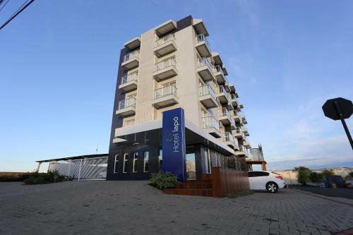 Iap� Hotel