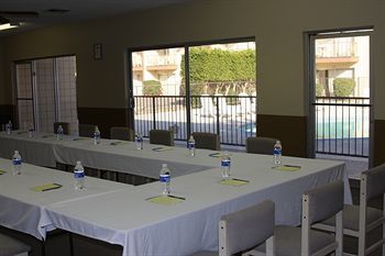 Hotel Royal Plaza Inn