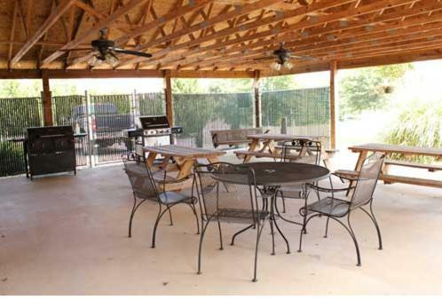 Motel Eastside Suites