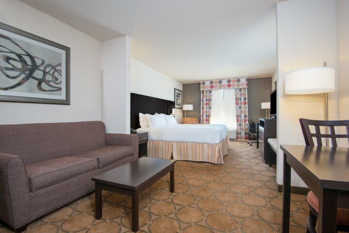 Holiday Inn Express Hotel & Suites Hobbs