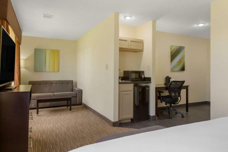 Motel Four Corners Inn