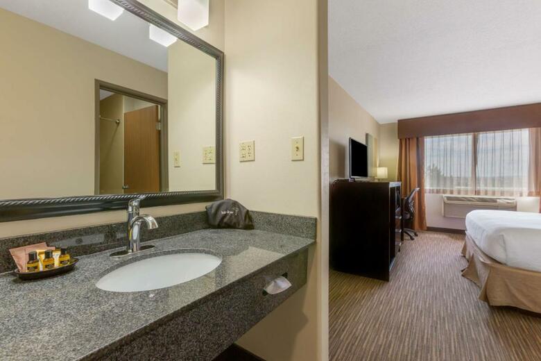 Motel Four Corners Inn
