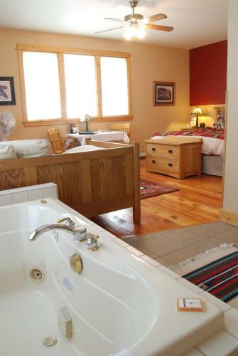 Gallatin River Lodge
