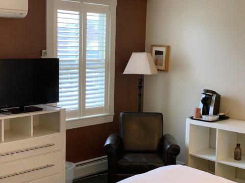 Posada Sage Inn And Lounge