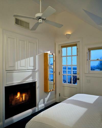 Bed & Breakfast Benchmark Inn