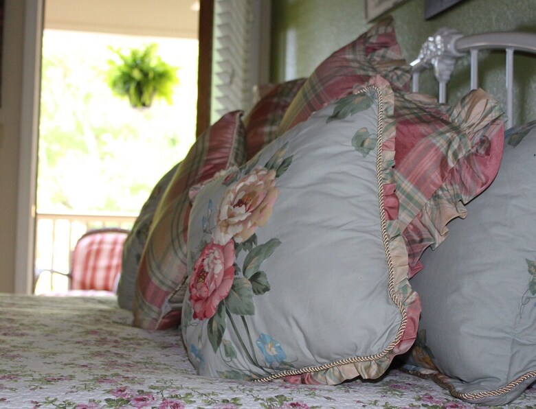 Bed & Breakfast All Seasons Inn