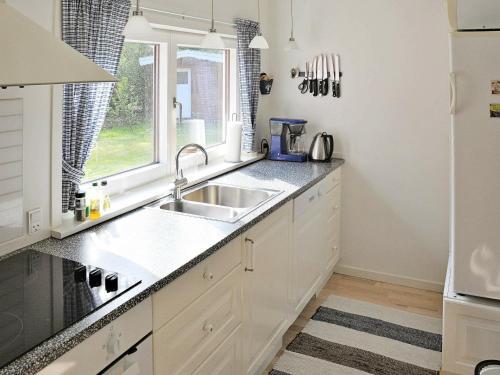 Three-bedroom Holiday Home In Ans By 4