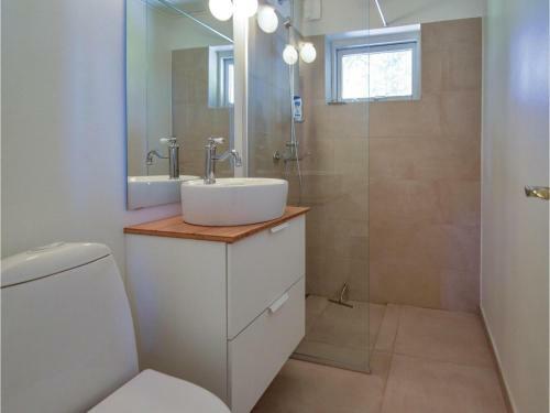 Four-bedroom Holiday Home In Askeby