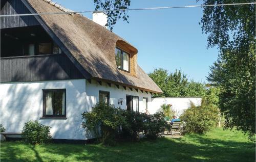 Three-bedroom Accommodation In Askeby
