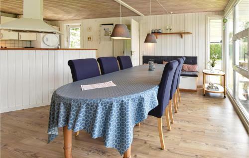 Four-bedroom Holiday Home In Assens