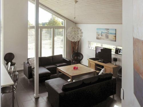 Four-bedroom Holiday Home In Augustenborg