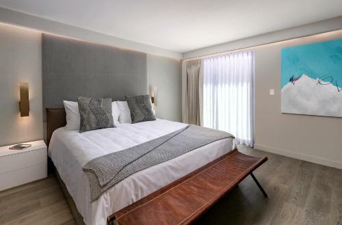 Hotel La Jolla Cove Suites
