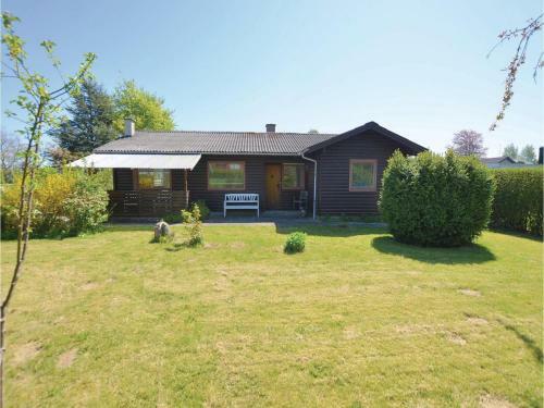Three-bedroom Holiday Home In Augustenborg
