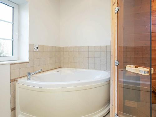 Three-bedroom Holiday Home In Bagenkop 2