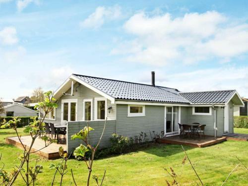 Two-bedroom Holiday Home In Bogense 1