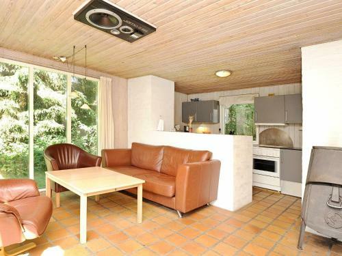 Two-bedroom Holiday Home In Bording 1