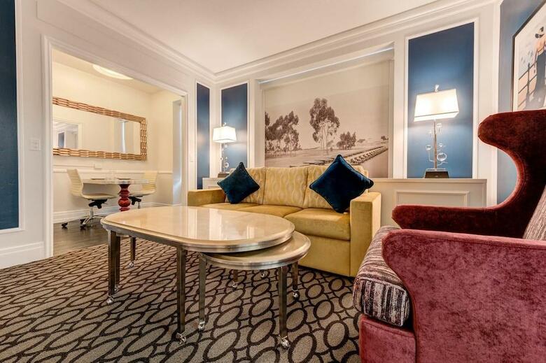 Hotel Inn At The Park