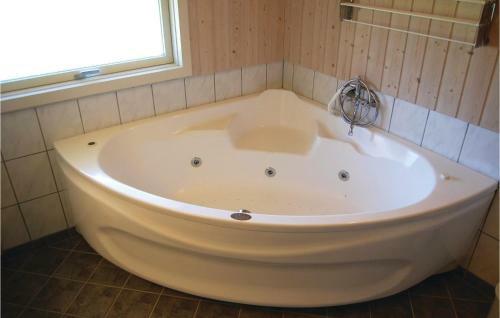 Holiday Home Ll. Strandstr�de Dannemare V