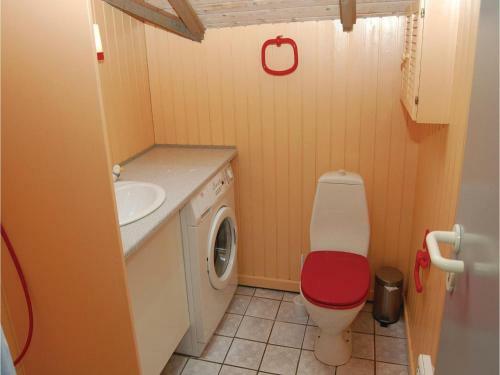 Holiday Home G�gevej Dronningm�lle VI